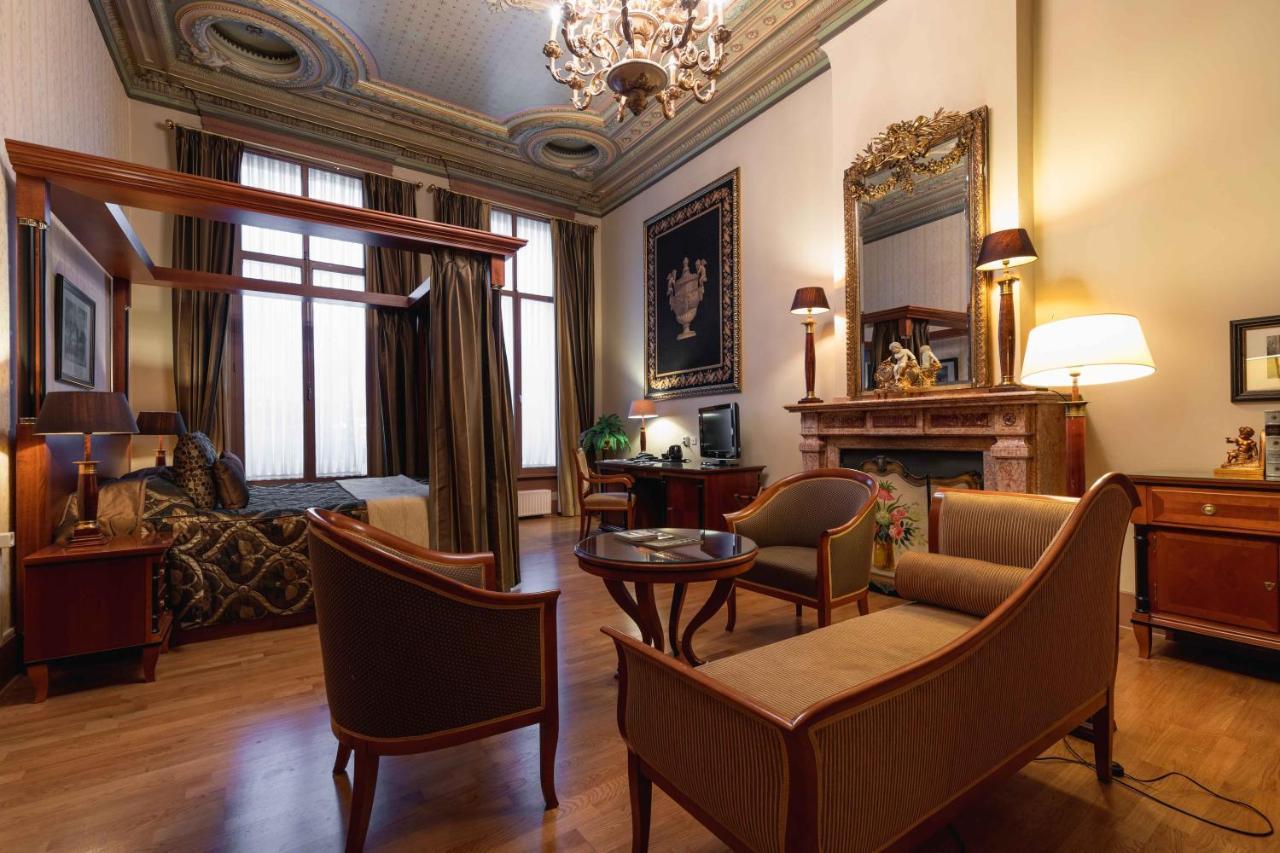 ברחן אופ זום Grand Hotel En Residence De Draak מראה חיצוני תמונה